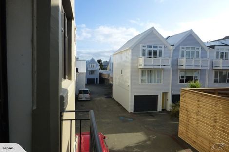 Photo of property in Pirie Street Townhouses, 28/35u Pirie Street, Mount Victoria, Wellington, 6011