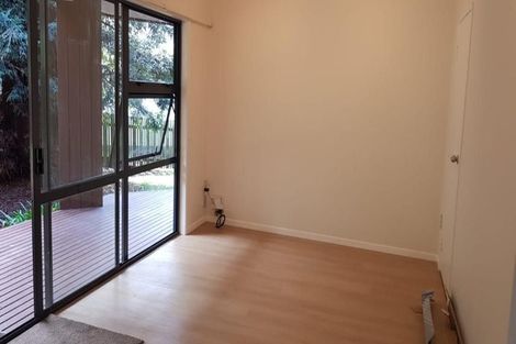 Photo of property in 5/3 The Avenue, Albany, Auckland, 0632