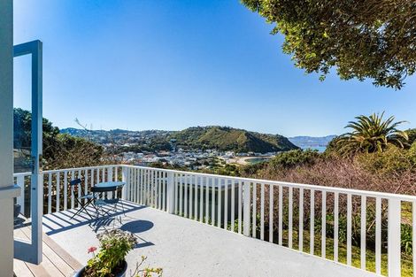 Photo of property in 194 Derwent Street, Island Bay, Wellington, 6023