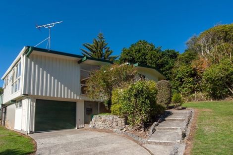 Photo of property in 13 Chisbury Street, Churton Park, Wellington, 6037
