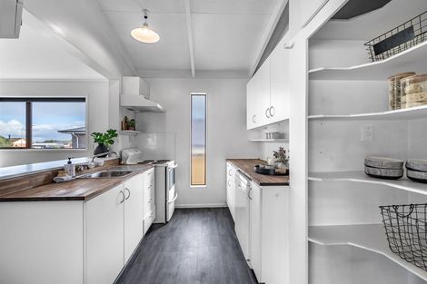 Photo of property in 57 Dunbeath Crescent, Kew, Invercargill, 9812