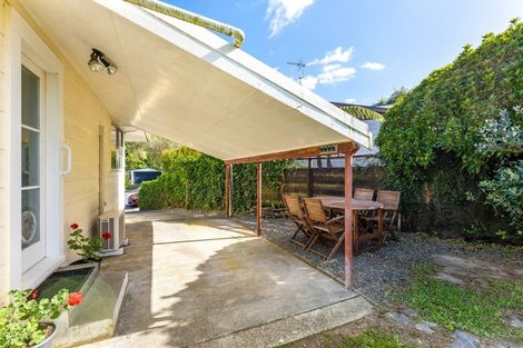 Photo of property in 16a Indiana Grove, Totara Park, Upper Hutt, 5018