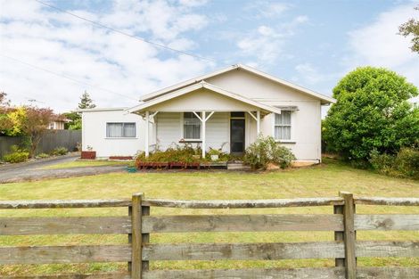 Photo of property in 9 Oxford Street, Marton, 4710