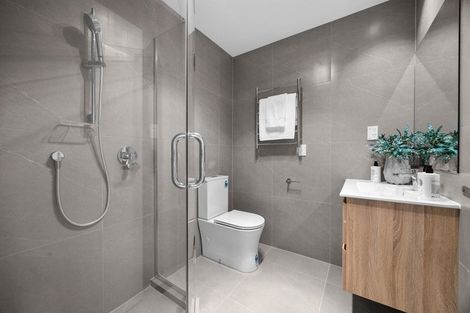 Photo of property in 8/6 Robertson Road, Ranui, Auckland, 0612