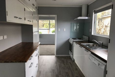 Photo of property in 40 Tremaine Avenue, Two Mile Bay, Taupo, 3330