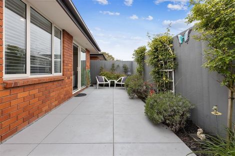 Photo of property in 2/633 Gloucester Street, Linwood, Christchurch, 8062