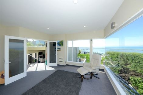 Photo of property in 2/11 Belleview Terrace, Mount Pleasant, Christchurch, 8081