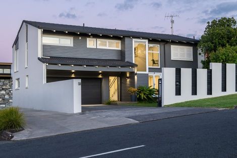 Photo of property in 131 Churchill Road, Rothesay Bay, Auckland, 0630