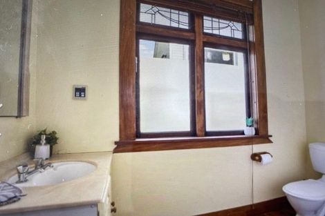 Photo of property in 69 Overtoun Terrace, Hataitai, Wellington, 6021