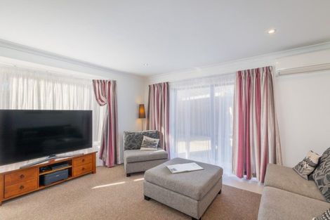 Photo of property in 2/59b Mackworth Street, Woolston, Christchurch, 8062