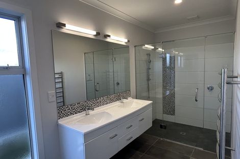 Photo of property in 12 Percy Berry Place, Havelock North, 4130