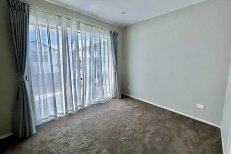 Photo of property in 12 Mantis Lane, Hobsonville, Auckland, 0616