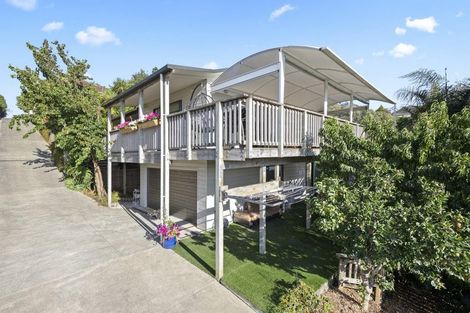 Photo of property in 8a Prospect Terrace, Pukekohe, 2120