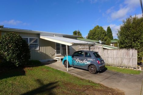 Photo of property in 2/60 Gardner Avenue, New Lynn, Auckland, 0600