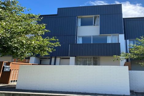Photo of property in Altar Apartments, 41/120u Rintoul Street, Newtown, Wellington, 6021