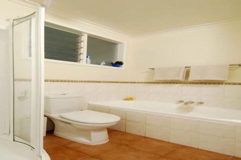 Photo of property in 14 Madison Place, Forrest Hill, Auckland, 0620