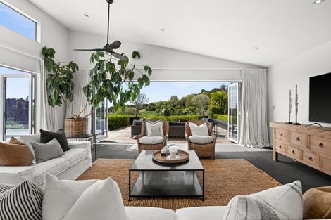 Photo of property in 257 Black Barn Road, Havelock North, 4294