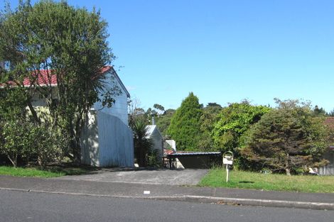 Photo of property in 10 Oreil Avenue, West Harbour, Auckland, 0618