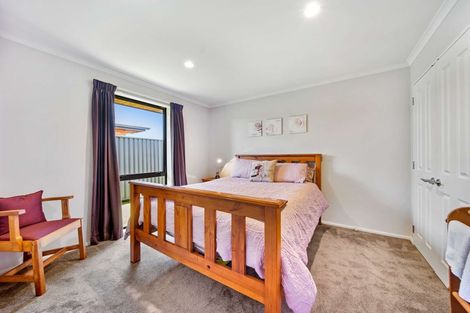 Photo of property in 124 Tyne Street, Mosgiel, 9024