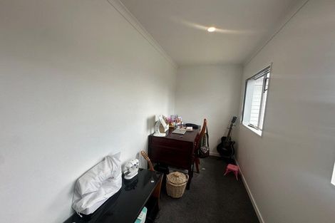 Photo of property in 271b Te Atatu Road, Te Atatu South, Auckland, 0610