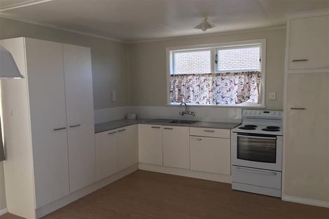 Photo of property in 47 Luckens Road, West Harbour, Auckland, 0618