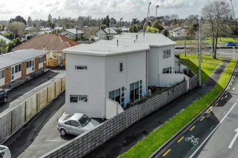 Photo of property in 39u5 Norton Road, Frankton, Hamilton, 3204