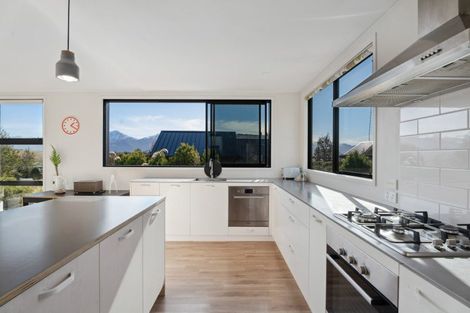 Photo of property in 7 Polperro Court, Jacks Point, Queenstown, 9371