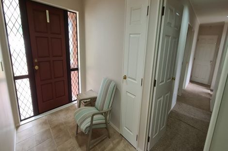 Photo of property in 11 Kotuku Drive, Paraparaumu Beach, Paraparaumu, 5032