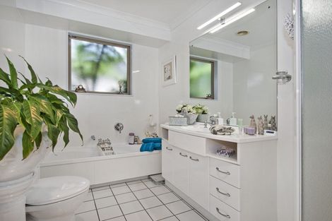 Photo of property in 18 Lochiel Place, Te Kamo, Whangarei, 0112