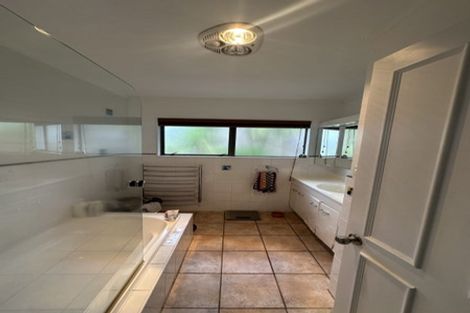 Photo of property in 46 Masterton Road, Rothesay Bay, Auckland, 0630