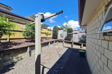 Photo of property in 18 Laurel Oak Drive, Schnapper Rock, Auckland, 0632