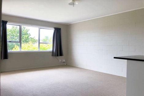 Photo of property in 3/68 Rua Road, Glen Eden, Auckland, 0602