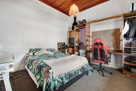 Photo of property in 31 Garfield Road, Helensville, 0800