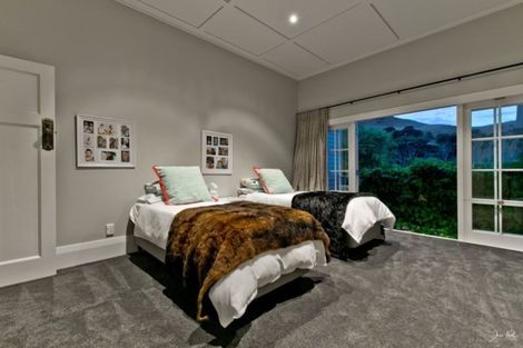 Photo of property in 998 Peak Road, Helensville, 0875