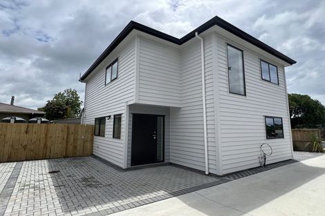 Photo of property in 30a Durham Street, Te Atatu Peninsula, Auckland, 0610