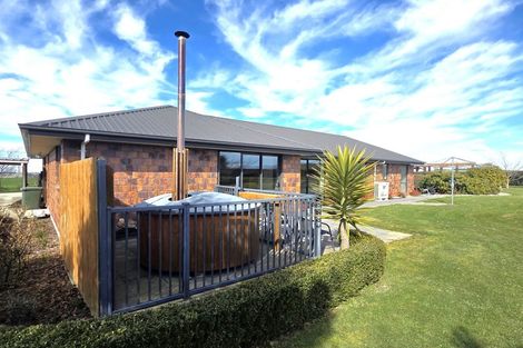 Photo of property in 341 Airedale Road, Weston, Oamaru, 9492