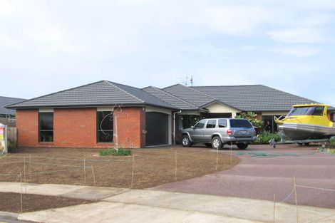 Photo of property in 12 Burgundy Court, Rototuna, Hamilton, 3210