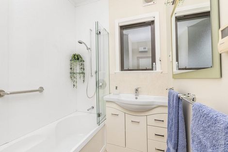 Photo of property in 25 Homebush Road, Khandallah, Wellington, 6035