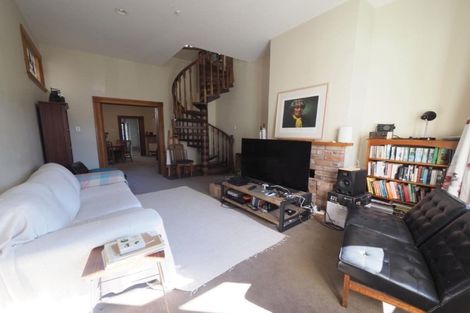 Photo of property in 16 Caroline Street, Mount Victoria, Wellington, 6011