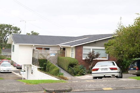 Photo of property in 17 Cockle Bay Road, Cockle Bay, Auckland, 2014