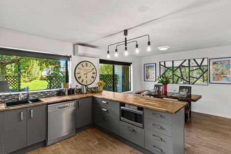 Photo of property in 123 Ravensdale Rise, Westmorland, Christchurch, 8025