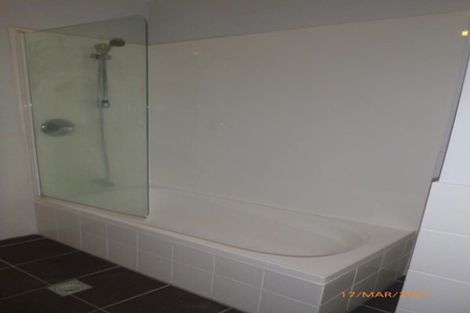 Photo of property in 19 Stephen Avenue, Henderson, Auckland, 0610