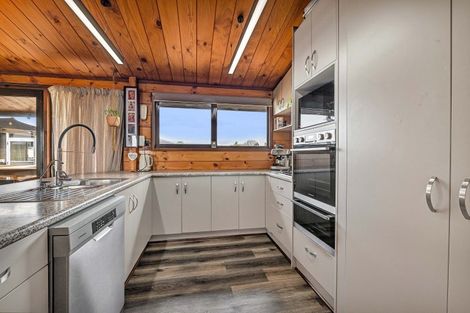 Photo of property in 11 Warwick Road, Stratford, 4332