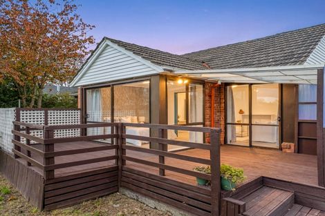 Photo of property in 6 Lyall Place, Bryndwr, Christchurch, 8053