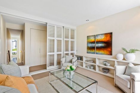 Photo of property in 5/258 Hurstmere Road, Takapuna, Auckland, 0622