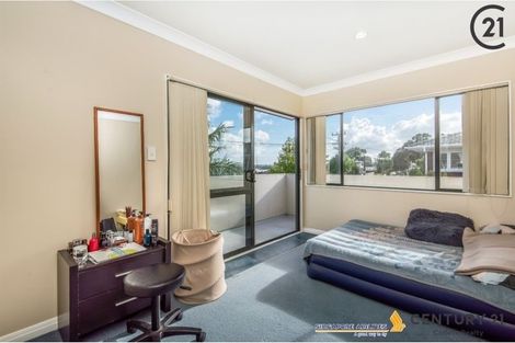 Photo of property in 49 College Road, Northcote, Auckland, 0627