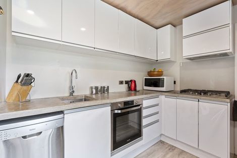 Photo of property in 44 Oberon Street, Stratford, 4332