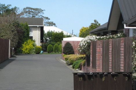 Photo of property in 19d Clipper Place, Redwood, Christchurch, 8051