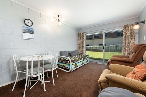 Photo of property in 40 Maunganui Road, Mount Maunganui, 3116