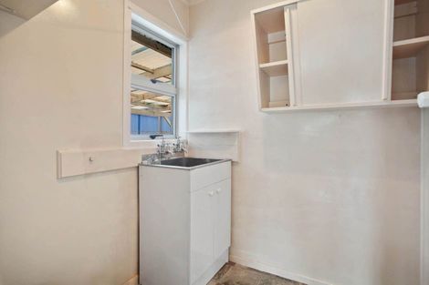 Photo of property in 65 Saffron Street, Birkdale, Auckland, 0626